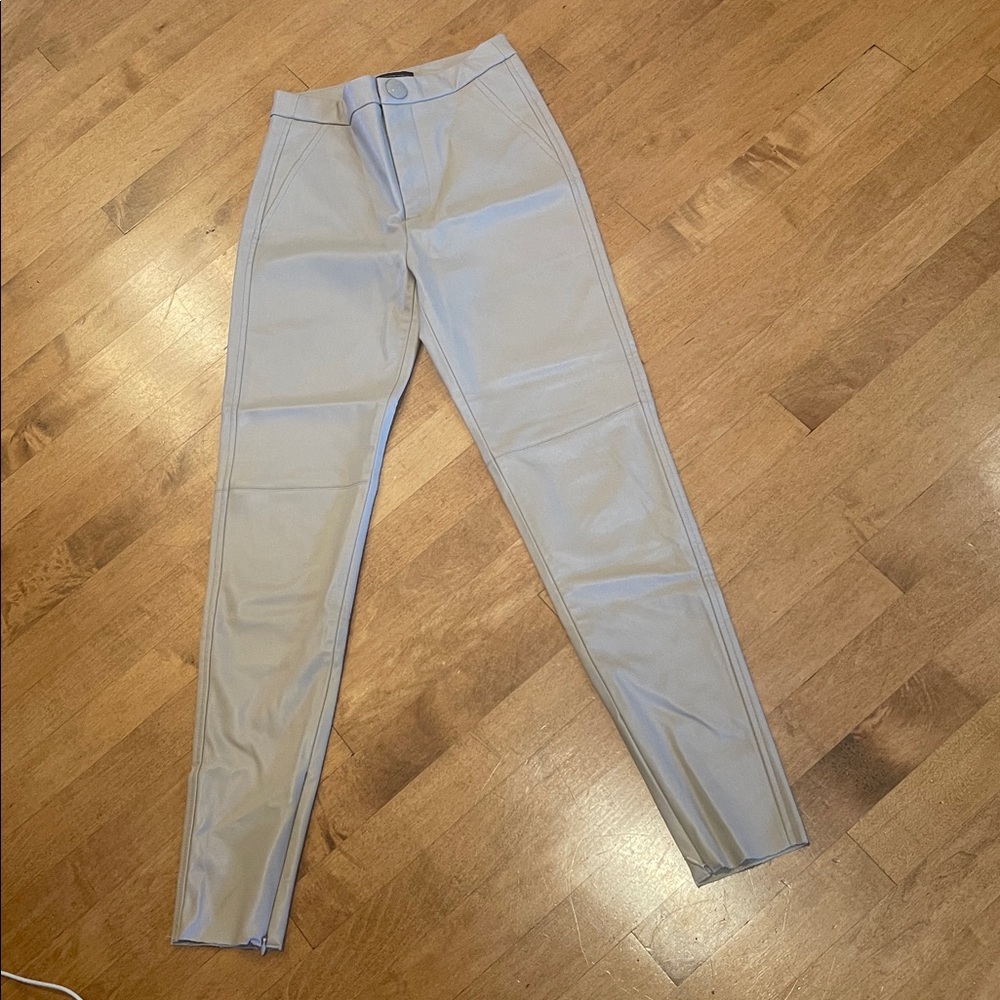 ZARA Beige High-Waisted FAUX LEATHER Pants XS NWOT